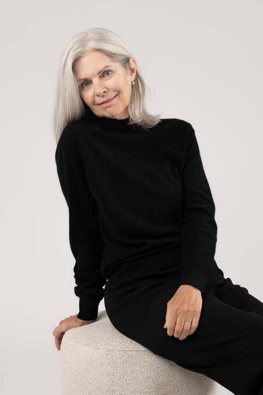 Mock Neck Pullover : Black
