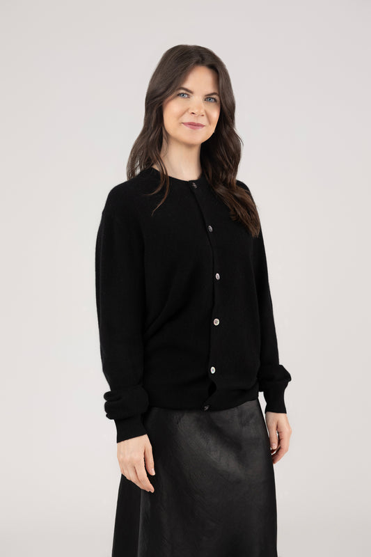 Round Neck Cardigan : Black
