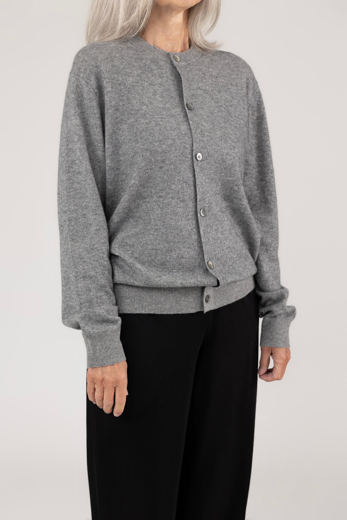 Round Neck Cardigan : Gray