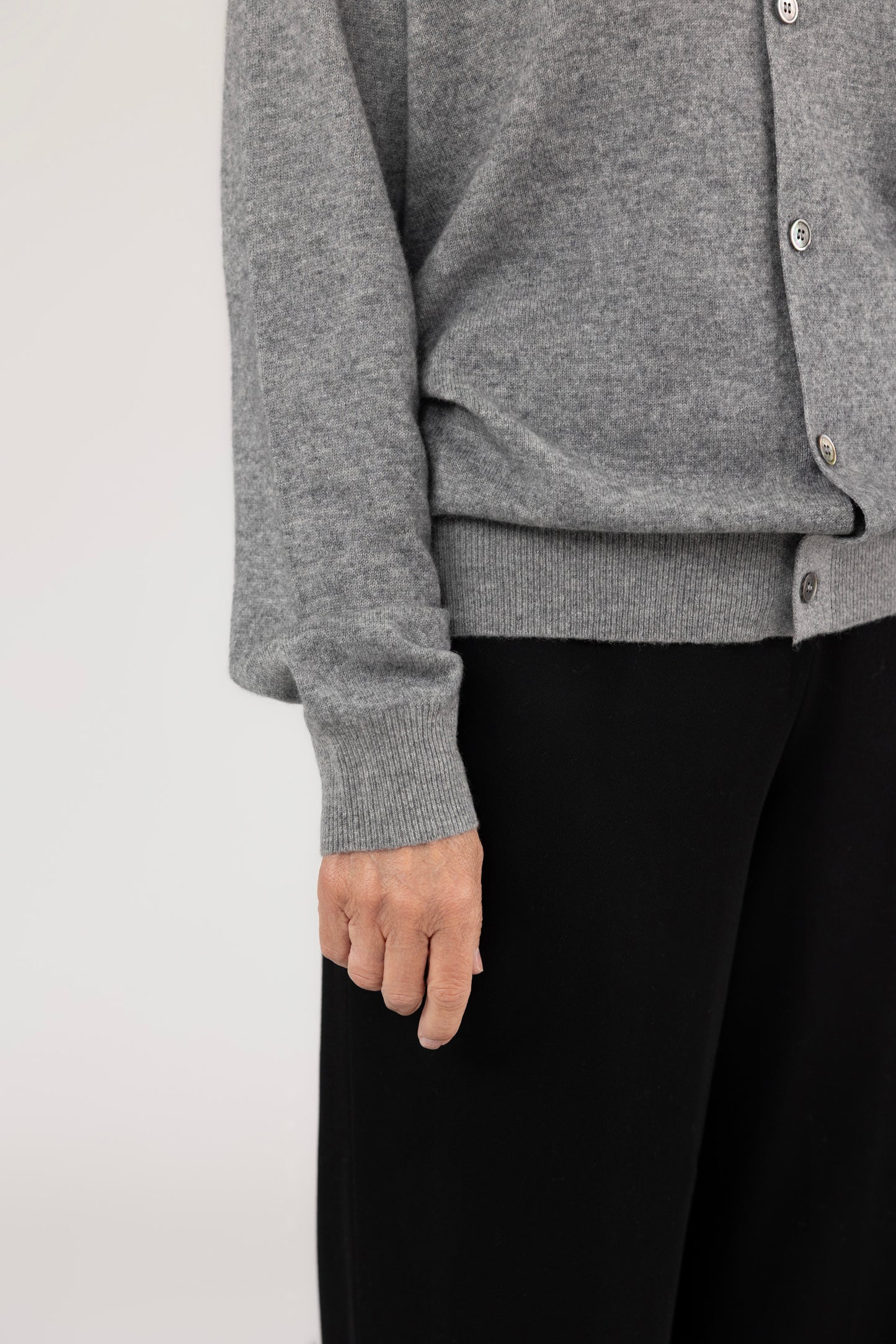 Round Neck Cardigan : Gray
