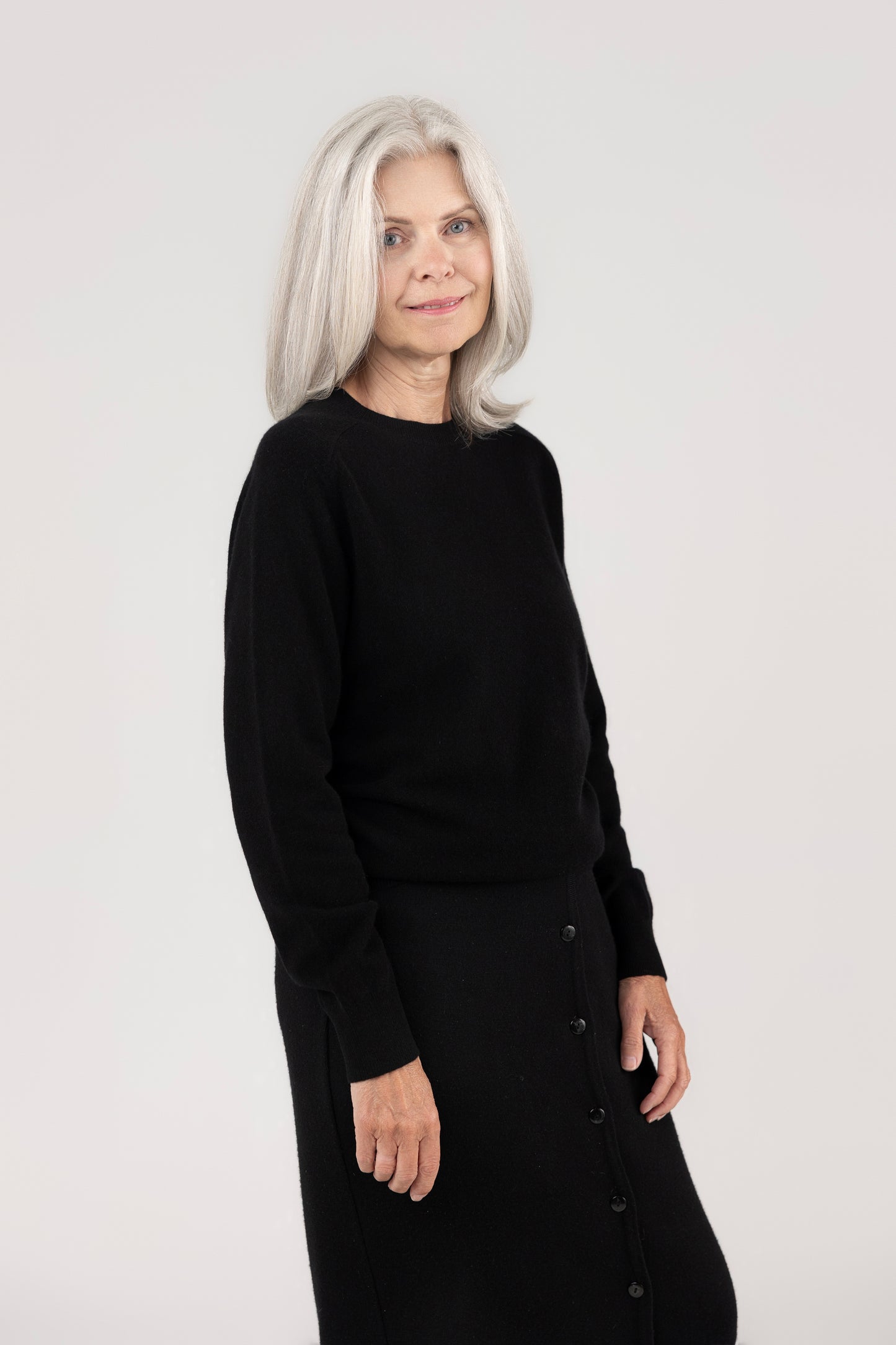 Raglan Round Neck : Black