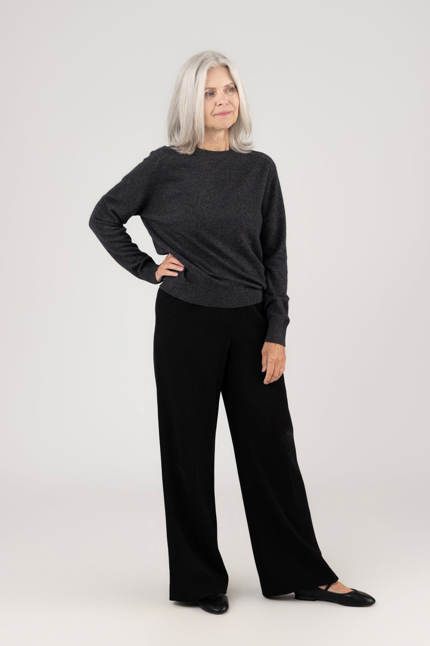 Raglan Round Neck : Charcoal
