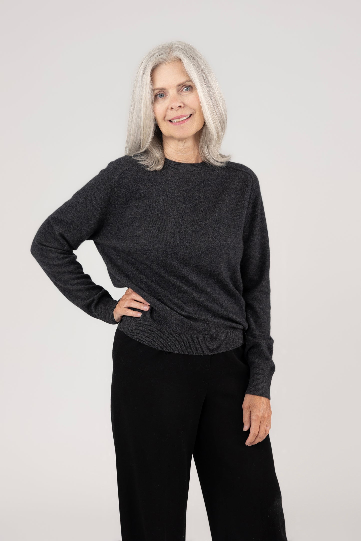 Raglan Round Neck : Charcoal
