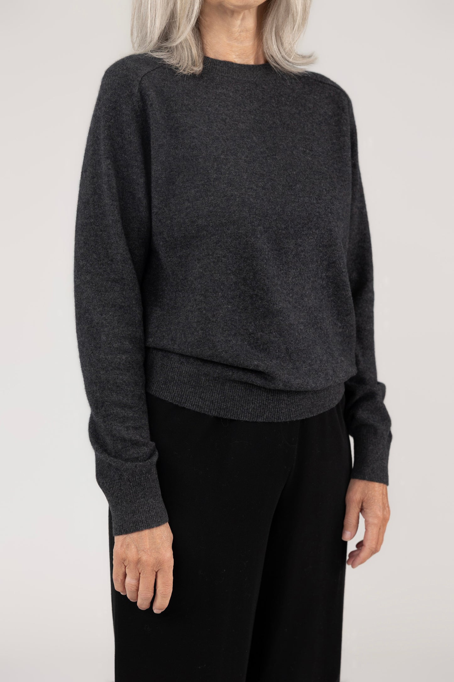 Raglan Round Neck : Charcoal