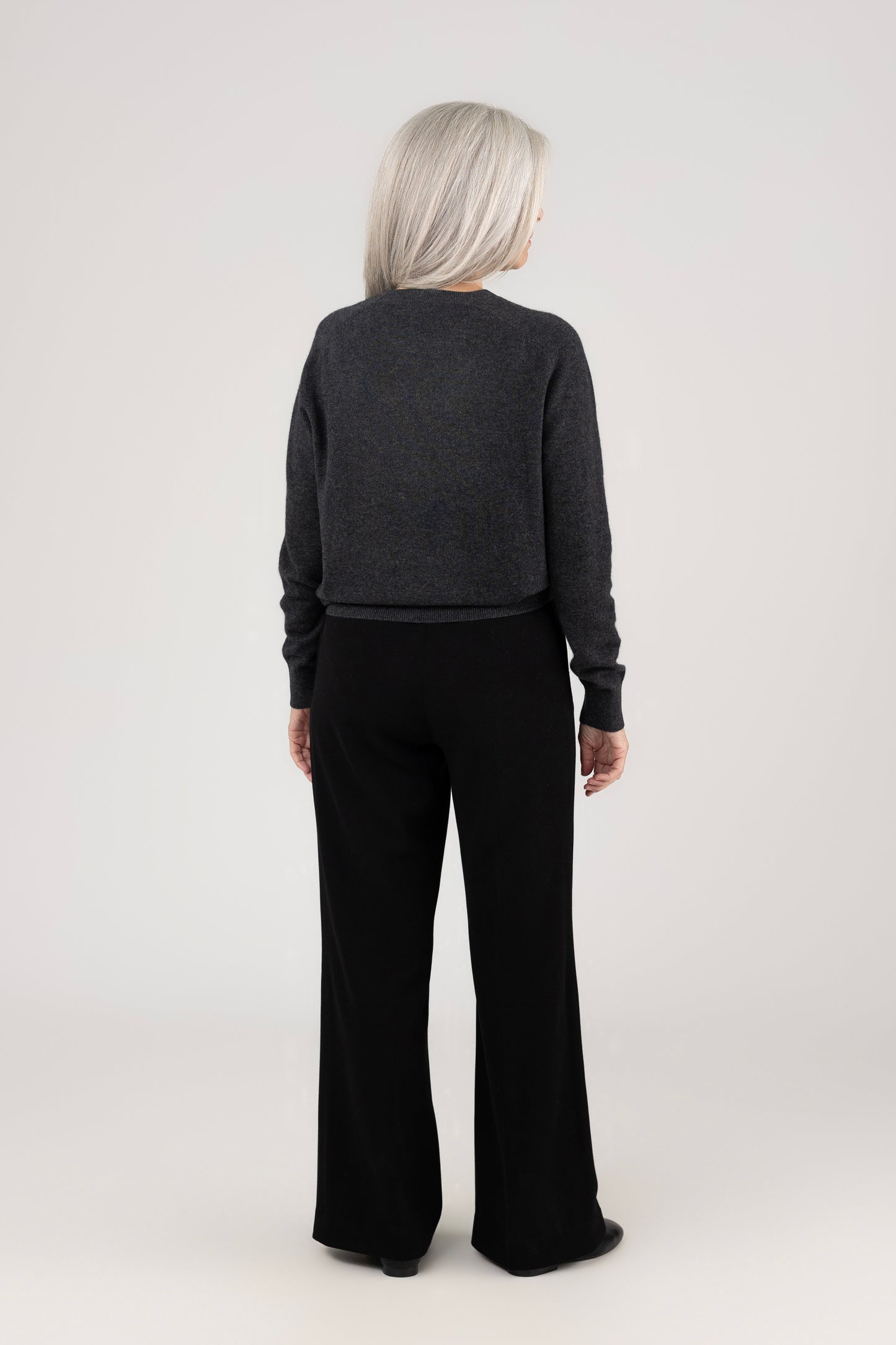 Raglan Round Neck : Charcoal