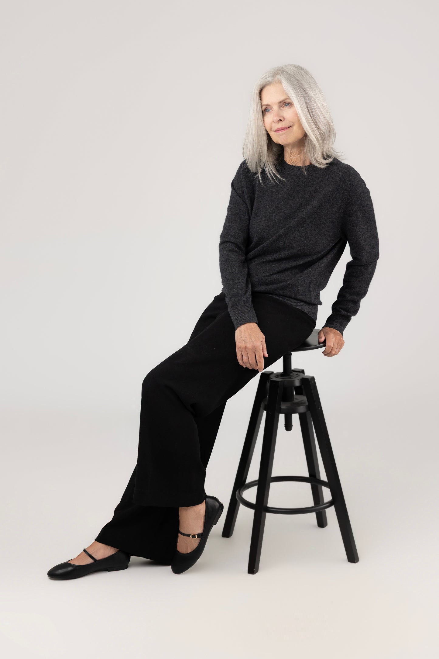 Raglan Round Neck : Charcoal
