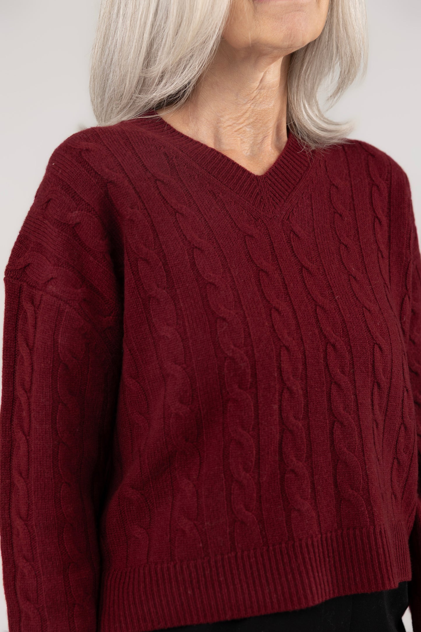 V Neck Cable Pullover : Red Wine