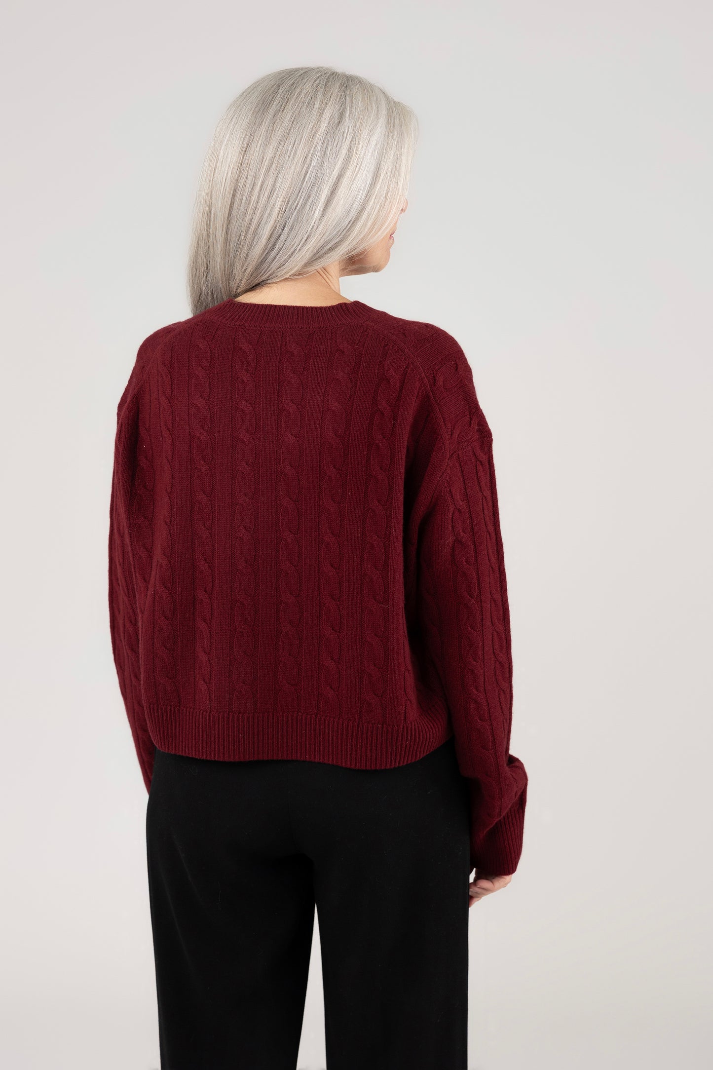 V Neck Cable Pullover : Red Wine