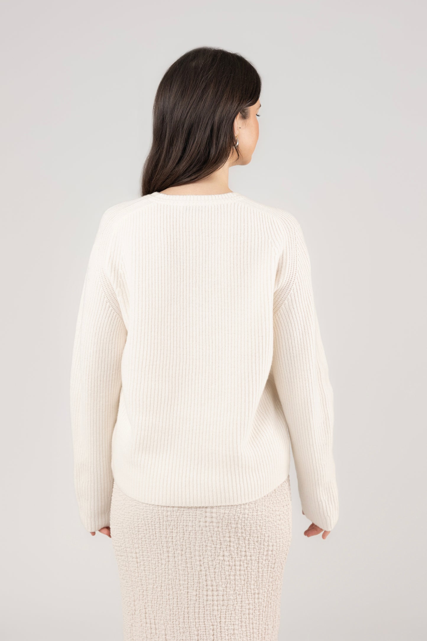 Ribbed V Neck Pullover : Ivory