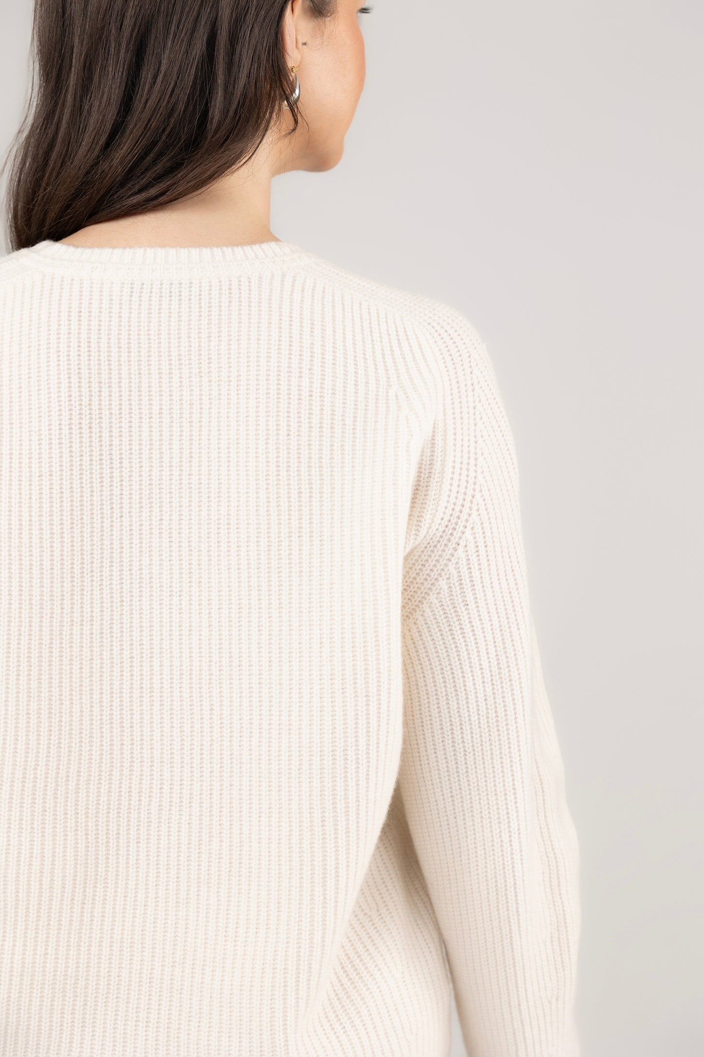 Ribbed V Neck Pullover : Ivory