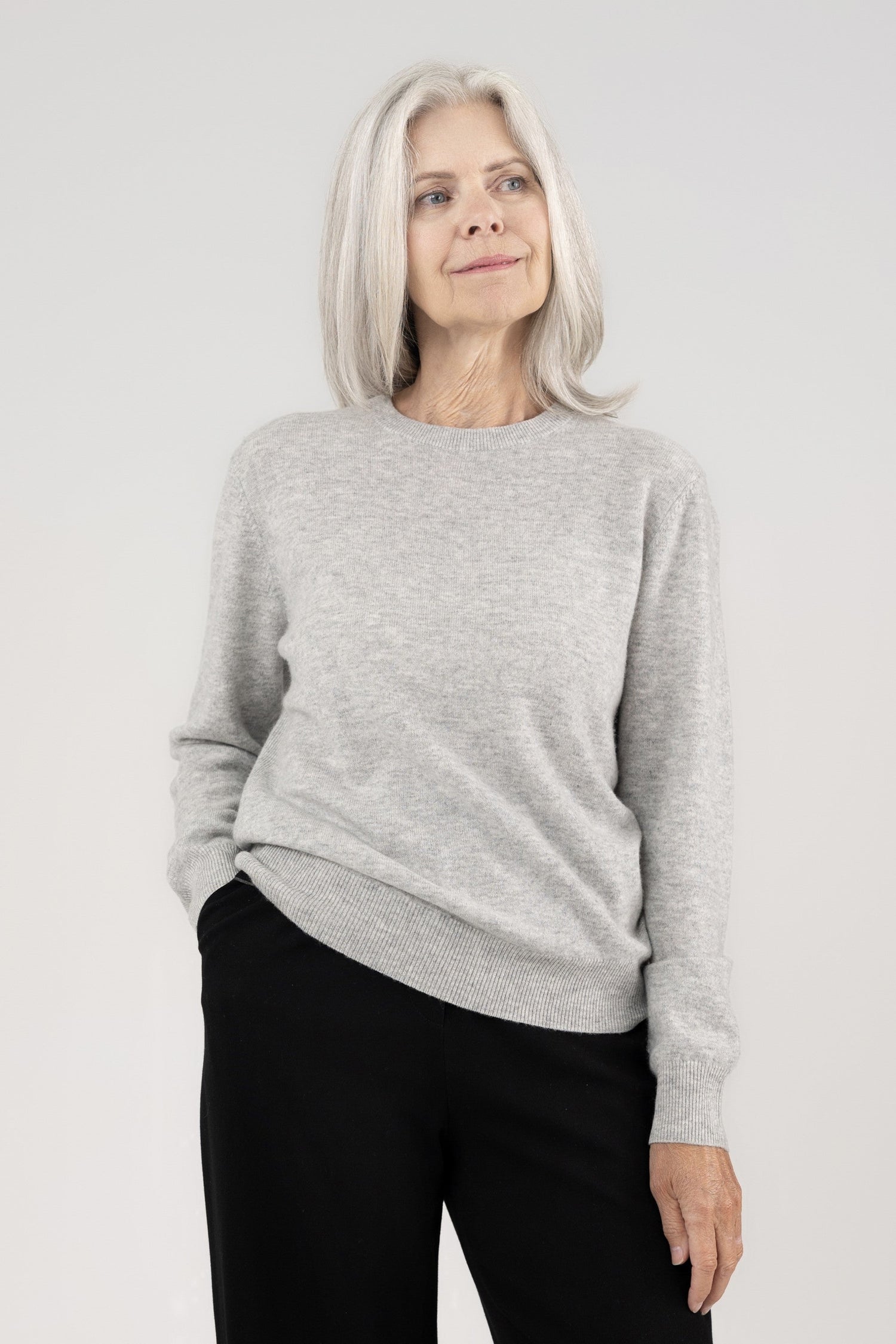 Daily Round Neck Cashmere Sweater