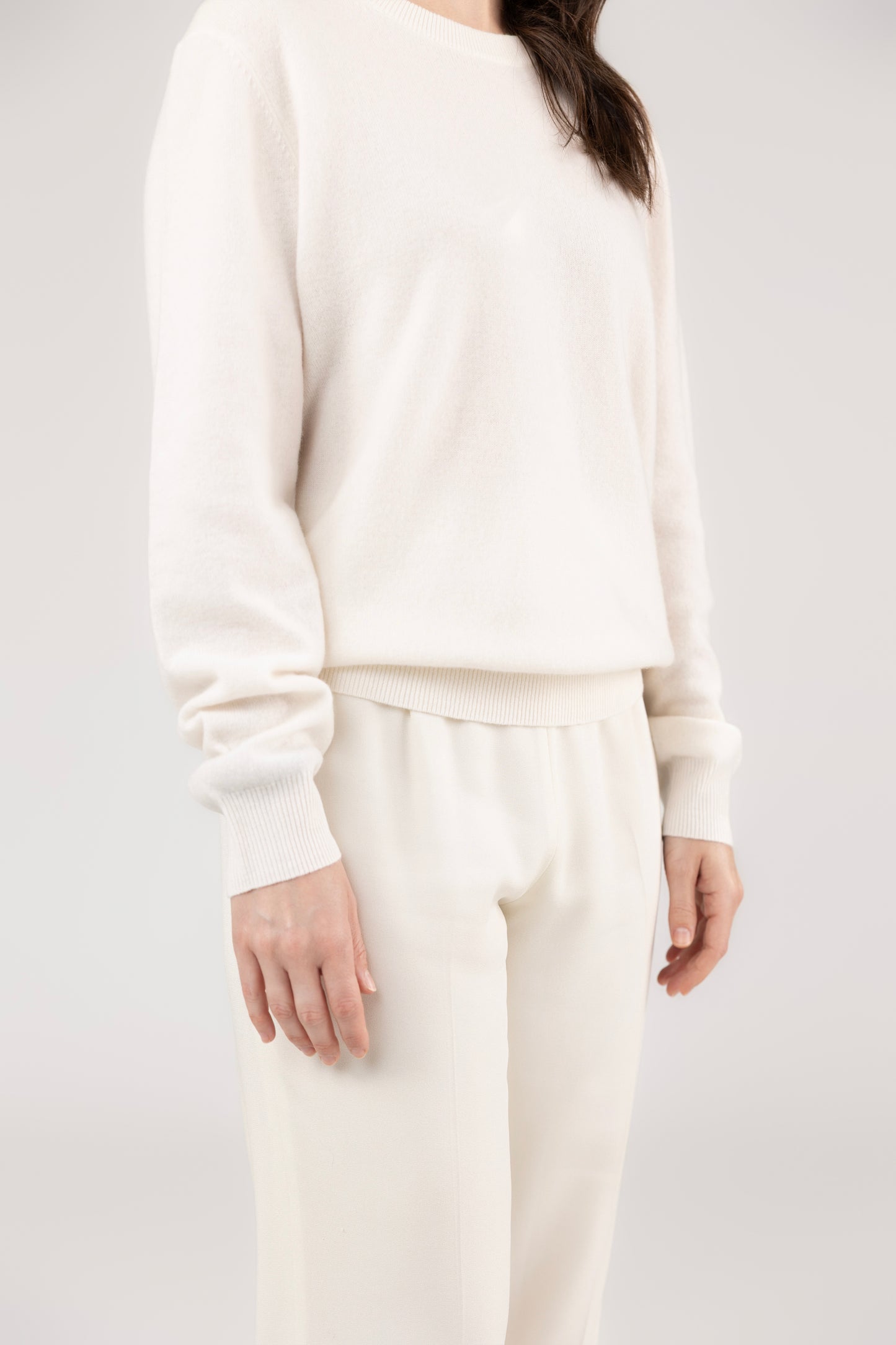 Roundneck Pullover : Ivory